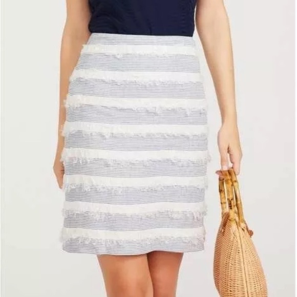 Textured striped skirt - Picture 1 of 8